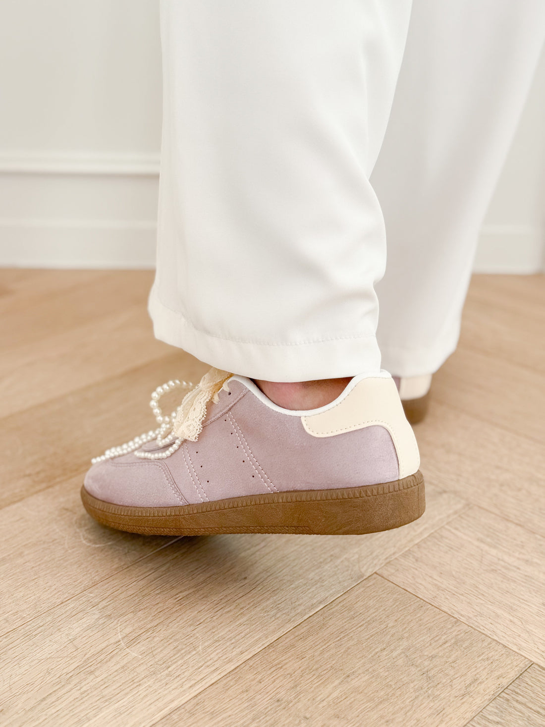 Lilac Romantic Lace Pearl Sneakers