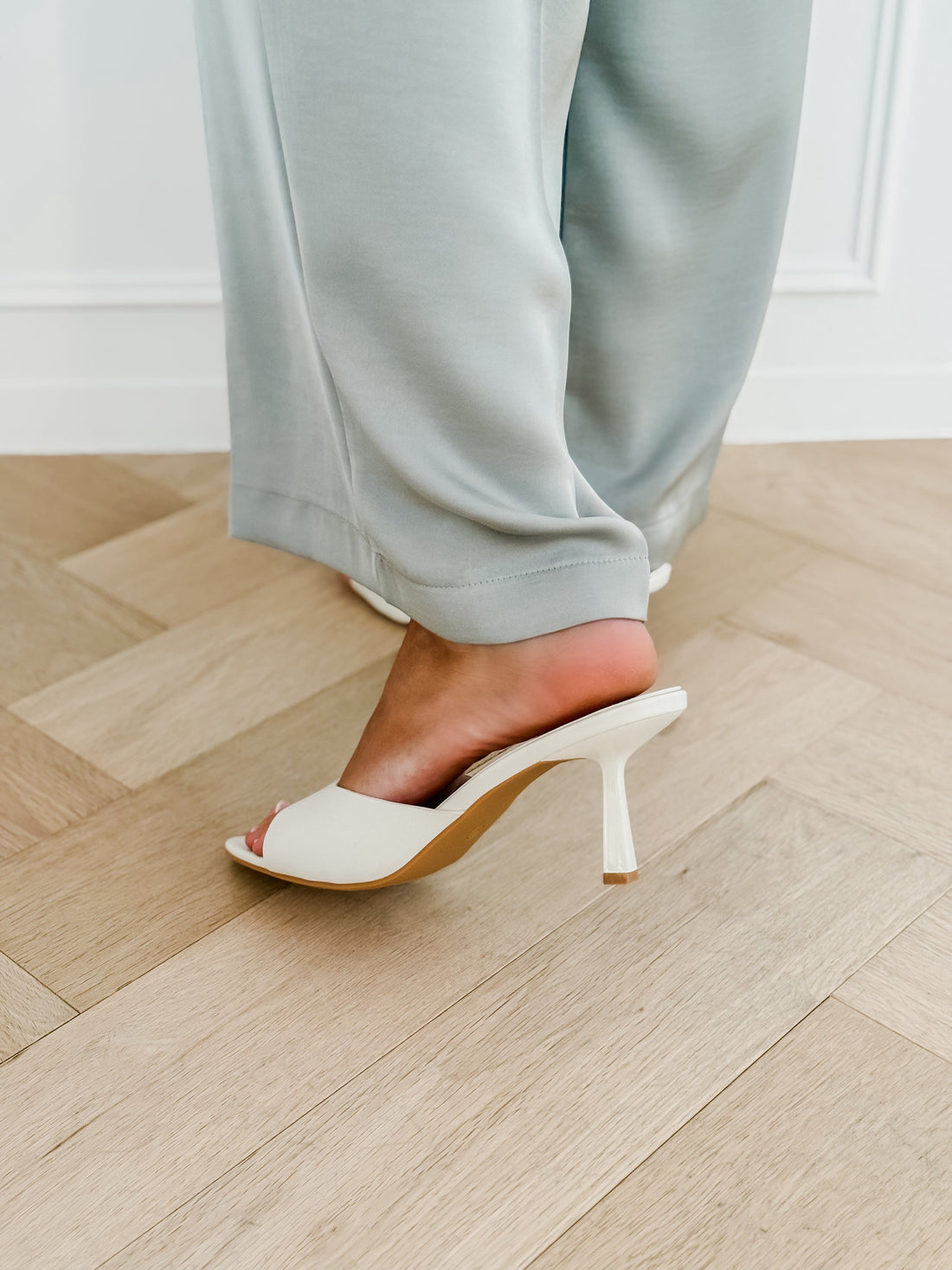 Cream Heeled Slippers