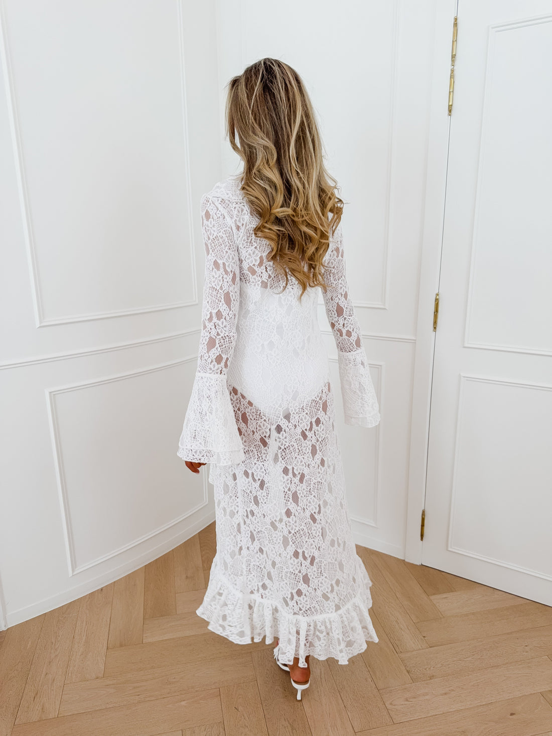 White Broderie Ruffle Kimono
