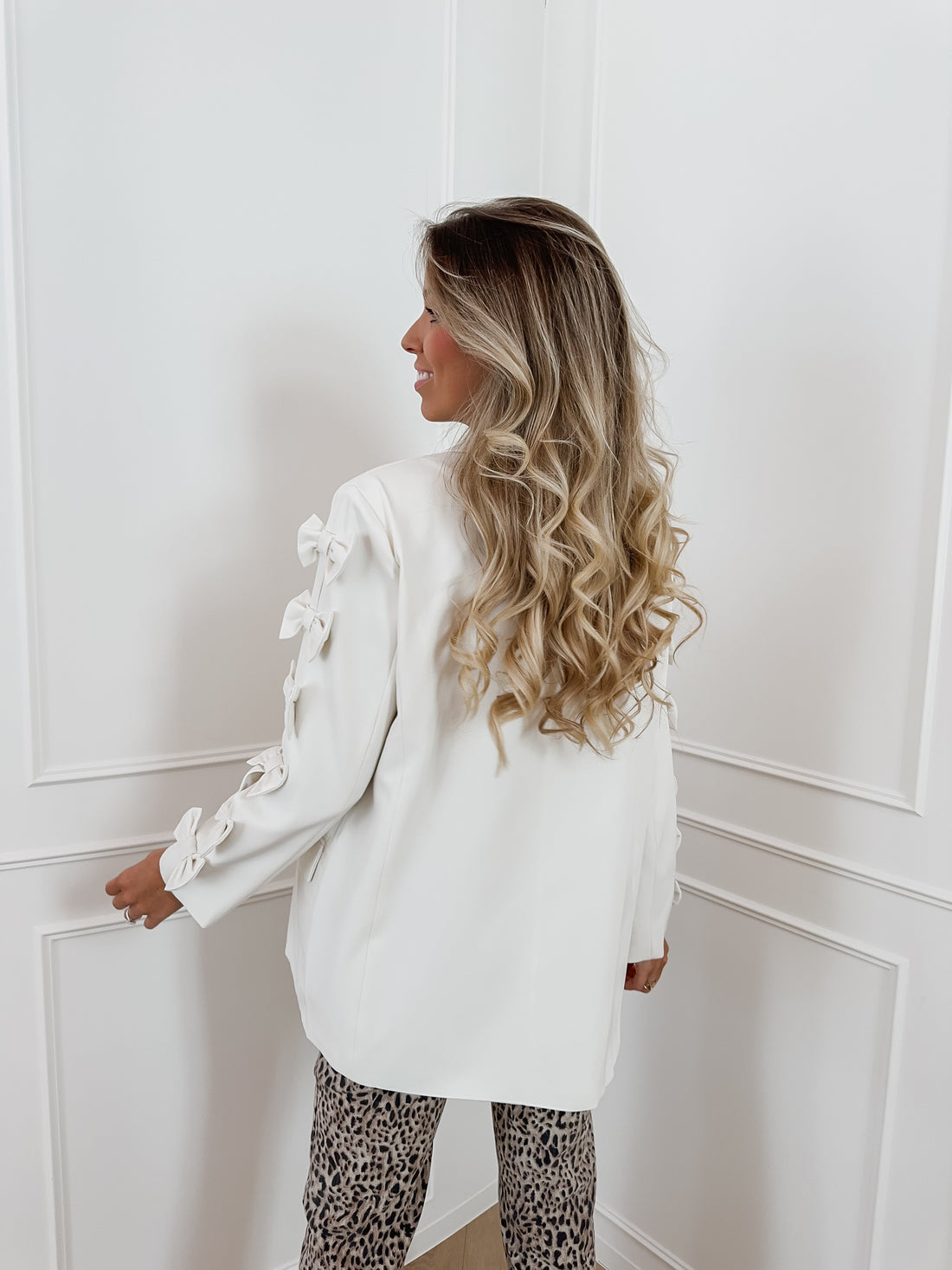 Crème Bow Sleeve Blazer