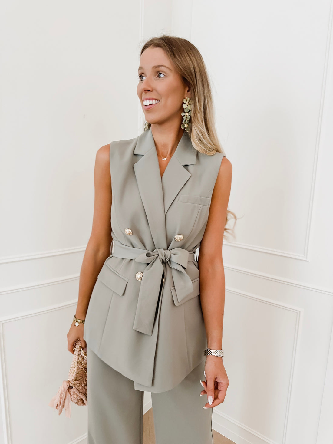 Nana Kaki Sleeveless Blazer