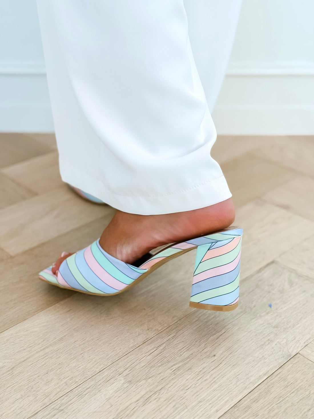 Pastel Jocelynn Satin Wavy Striped Heels